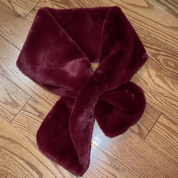 Vintage Accessories - NWOT Vintage Faux Fur Merlot Stole/Scarf